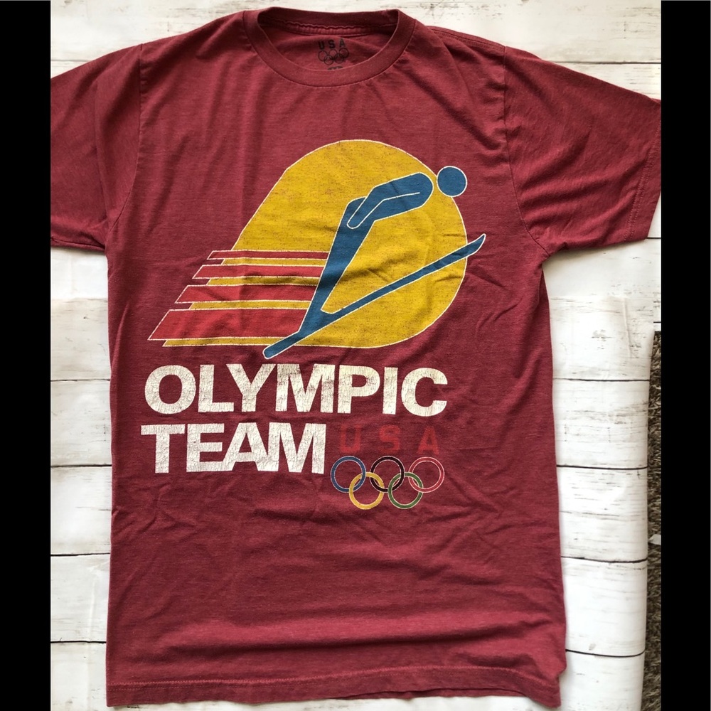 MEDIUM USA OLYMPIC TEAM SKI MAROON SS SHIRT